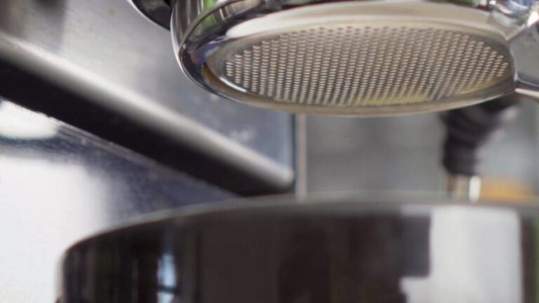 Water for the Gaggia Classic Pro: Prevent Scale Without Creating New Problems