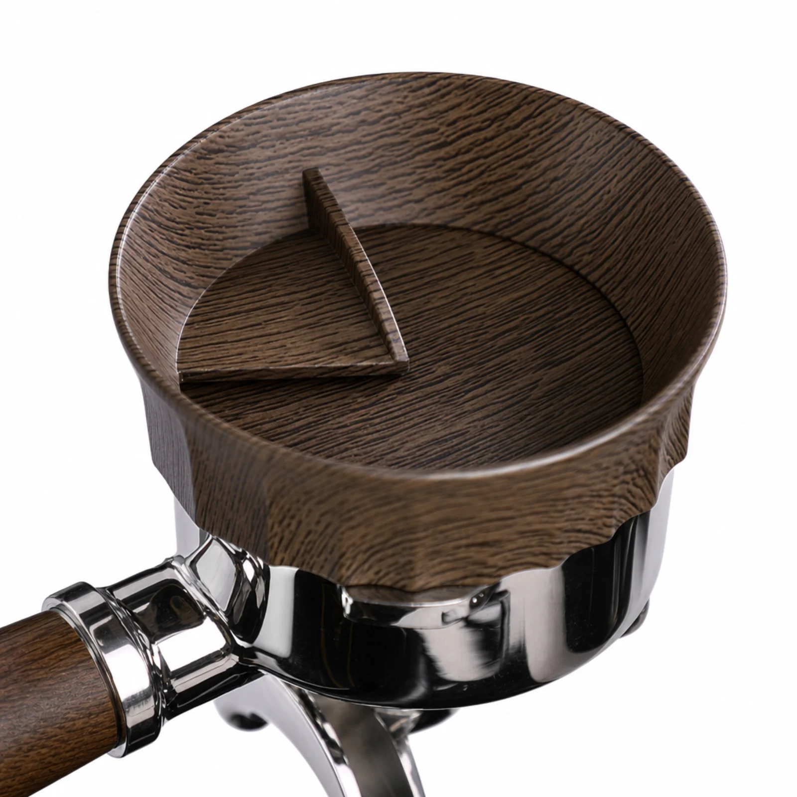Close-up of the magnetic sweep insert inside the transparent Bincoo dosing funnel