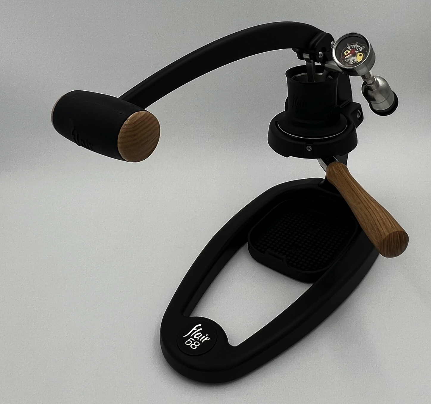 Flair 58 pressure sensor and gauge hardware showing electrical and hydraulic components